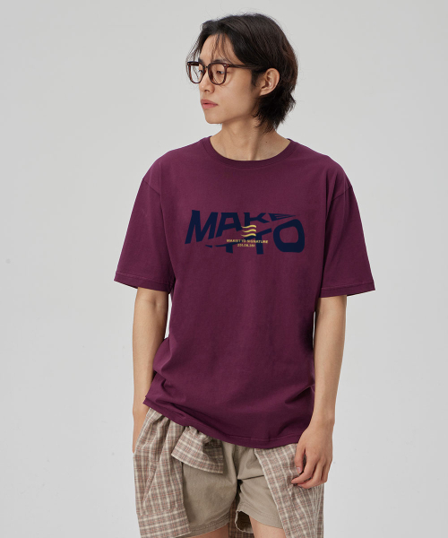 MAKEITTO（メイキット）の「[ACTIVE LETTERING]CREW NECK TEE_WINE（Tシャツ/カットソー・メンズ・その他・M/L/XL/XXL）」の2枚目の写真