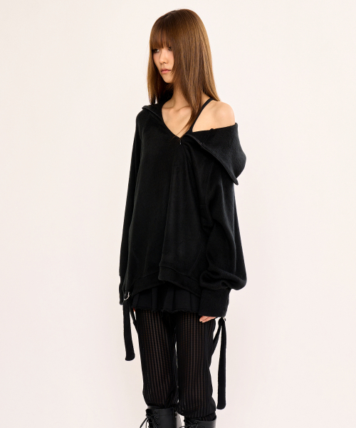 FANYOUNG(ファンヤング)の「ヘアリージップスリットプルオーバーブラック(その他トップス・レディース・その他・ONE SIZE)」の7枚目の写真