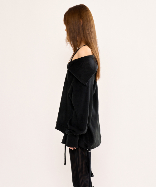 FANYOUNG(ファンヤング)の「ヘアリージップスリットプルオーバーブラック(その他トップス・レディース・その他・ONE SIZE)」の8枚目の写真