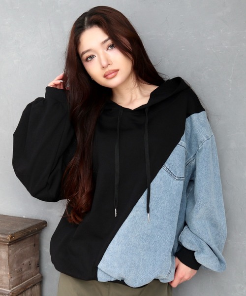 CECIL McBEE（セシルマクビー）の「デニム使い裏毛バックプリントパーカー（スウェット・レディース・グレー/ブラック・MEDIUM）」の7枚目の写真