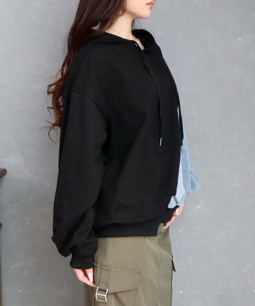 CECIL McBEE（セシルマクビー）の「デニム使い裏毛バックプリントパーカー（スウェット・レディース・グレー/ブラック・MEDIUM）」の10枚目の写真