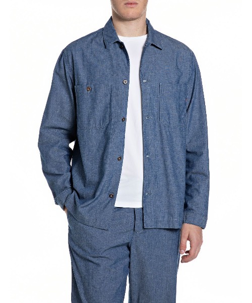 REPLAY(リプレイ)の「シャンブレーオーバーシャツ(セットアップ)(デニムジャケット・メンズ・ブルー・MEDIUM/SMALL/X-LARGE/LARGE)」の1枚目の写真