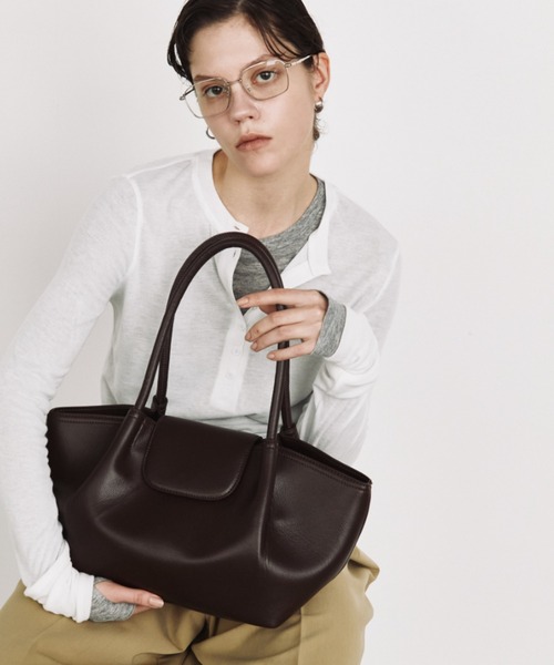 Auntie Rosa Holiday（アンティローザホリデー）の「【arholiday.standard】フェイクレザーフラップトートバック（トートバッグ・レディース・ブラウン/ブラック・FREE）」の12枚目の写真