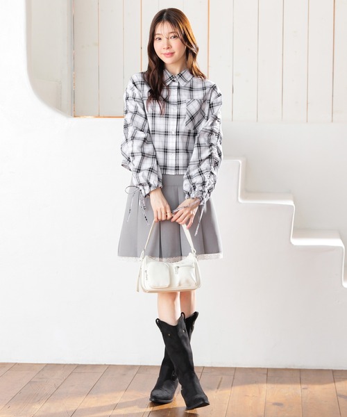 Honeys（ハニーズ）の「袖ドロストチェックシャツ（シャツ/ブラウス・レディース・ホワイト×ブラック/ベージュ系その他/ホワイト系その他・S/M/L）」の4枚目の写真