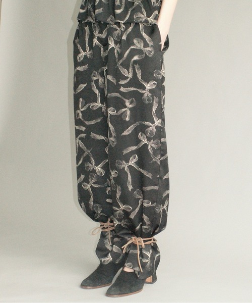 musubore(ムスボレ)の「relax print pants / リラックスパンツ(その他パンツ・レディース・ダークブラウン/ブラウン/ブラック・0/1)」の21枚目の写真