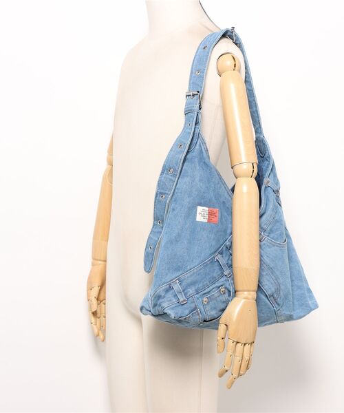 OLD BETTY'S(オールドベティーズ)の「【日本製】オールドベティーズ【OLD BETTY'S】Remade Denim Shoulder Bag(ショルダーバッグ・レディース・インディゴブルー/ブルー・FREE)」の9枚目の写真
