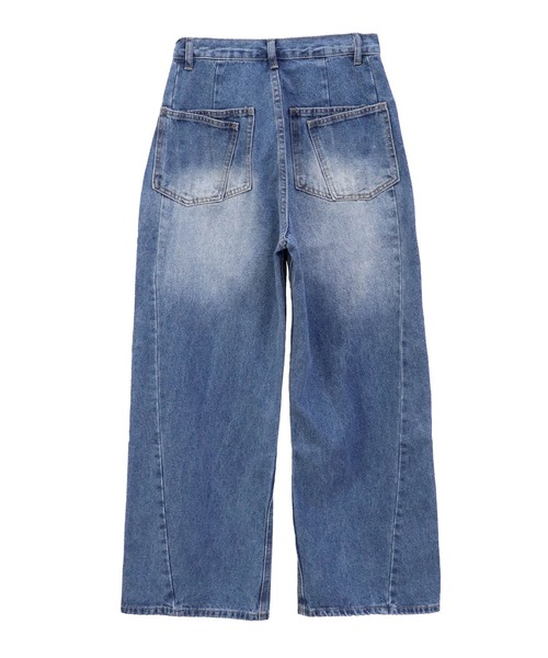 ISOOK（アイスー）の「バックダブルポケットワイドデニム(chiica select) / デニムパンツ デザインデニム ヴィンテージ風 古着風 色褪せ加工 ストレート フルレングス ブルー（デニムパンツ・レディース・ブルー・M/S）」の19枚目の写真