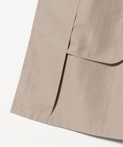 UNITED ARROWS(ユナイテッドアローズ)の「ポリエステル タフタ パッカブル ライト バルマカーンコート 撥水(ステンカラーコート・メンズ・ネイビー/ベージュ・XL/M/S/L)」の13枚目の写真