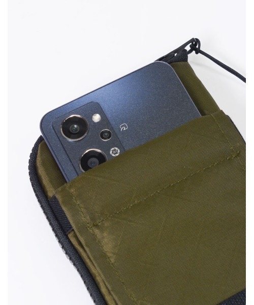 master-piece(マスターピース)の「master-piece / Freak ショルダーポーチ / No.289011(ポーチ・メンズ・ネイビー/イエロー/オレンジ/ターコイズブルー/カーキ/ブラック/パープル・FREE)」の13枚目の写真