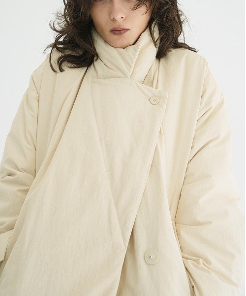 CLANE(クラネ)の「COLOR DOWN CHESTER COAT 19101-0172(ダウンジャケット/コート・レディース・オフホワイト・1)」の7枚目の写真