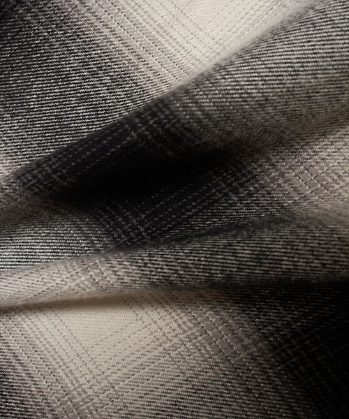 MSML（エムエスエムエル）の「OMBRE CHECK SNAP BOTTON SHIRT（シャツ/ブラウス・メンズ・ブラック×ホワイト/ブルー・M/L/XL）」の10枚目の写真
