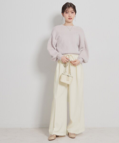 couture brooch(クチュールブローチ)の「【洗える・S-LL】細リボンデザイン タックワイドパンツ(その他パンツ・レディース・ネイビー/ピンク/オフホワイト・36/38/40/42)」の4枚目の写真