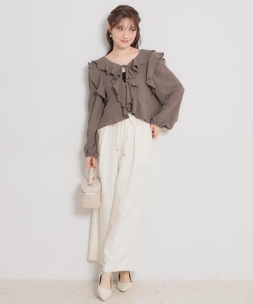 couture brooch(クチュールブローチ)の「【洗える・S-LL】細リボンデザイン タックワイドパンツ(その他パンツ・レディース・ネイビー/ピンク/オフホワイト・36/38/40/42)」の12枚目の写真