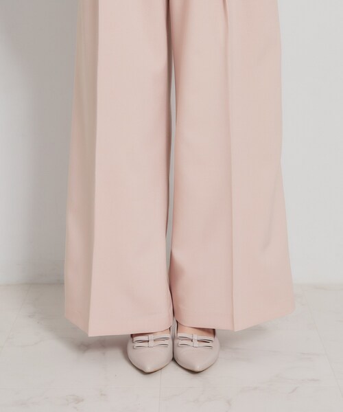 couture brooch(クチュールブローチ)の「【洗える・S-LL】細リボンデザイン タックワイドパンツ(その他パンツ・レディース・ネイビー/ピンク/オフホワイト・36/38/40/42)」の7枚目の写真