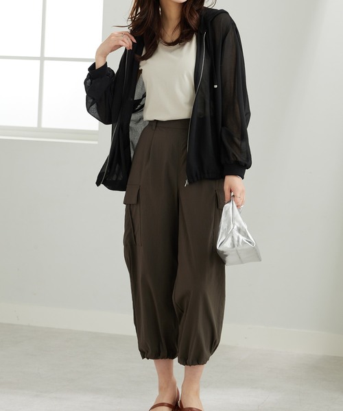 BELLUNA PLUS(ベルーナ)の「柔らか素材シアーパーカー(パーカー・レディース・ブラック/モカ/ミント・LARGE/MEDIUM/X-LARGE)」の9枚目の写真