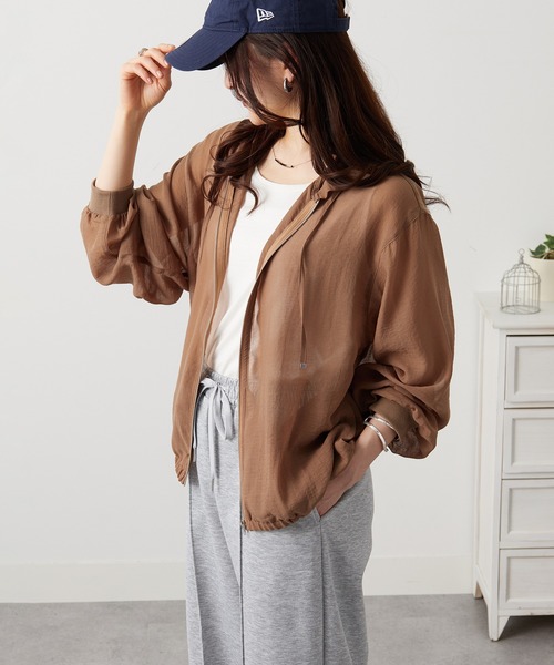 BELLUNA PLUS(ベルーナ)の「柔らか素材シアーパーカー(パーカー・レディース・ブラック/モカ/ミント・LARGE/MEDIUM/X-LARGE)」の11枚目の写真