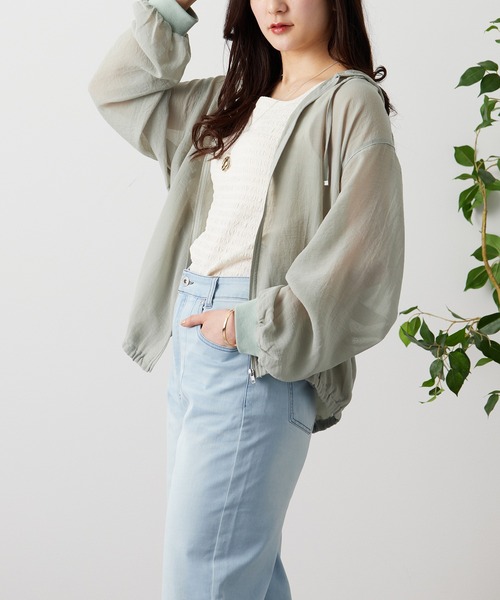 BELLUNA PLUS(ベルーナ)の「柔らか素材シアーパーカー(パーカー・レディース・ブラック/モカ/ミント・LARGE/MEDIUM/X-LARGE)」の14枚目の写真