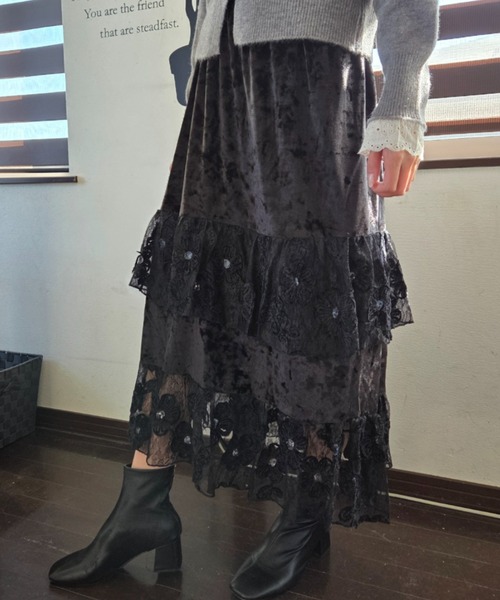 tolene(トレネ)の「ヴィンテージライク ロマンティック レース使いティアードロングスカート(スカート・レディース・ブラック/ライトベージュ・FREE)」の16枚目の写真