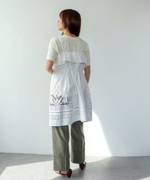 Three Four Time(スリーフォータイム)の「カットワーク刺繍キャミワンピース(ワンピース・レディース・ブラック/ホワイト・FREE)」の8枚目の写真