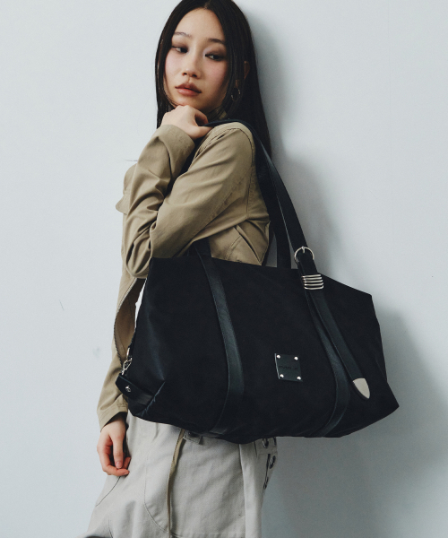SQUARE LINE（スクエアライン）の「KAIA カイア_ ナイロンブラック（ショルダーバッグ・レディース・ブラック・FREE）」の3枚目の写真