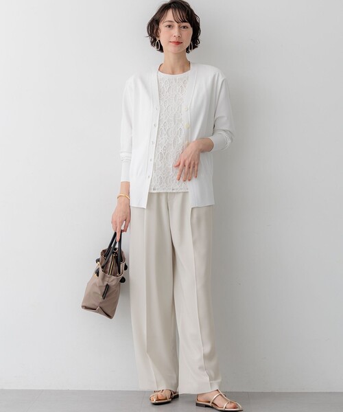 23区（ニジュウサンク）の「レーヨンポリエステルストレッチ Vネック カーディガン（カーディガン/ボレロ・レディース・ネイビー系/ホワイト系/ピンク系/スカイブルー系/ダークブラウン系・38）」の8枚目の写真