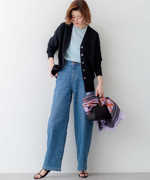 23区（ニジュウサンク）の「レーヨンポリエステルストレッチ Vネック カーディガン（カーディガン/ボレロ・レディース・ネイビー系/ホワイト系/ピンク系/スカイブルー系/ダークブラウン系・38）」の15枚目の写真