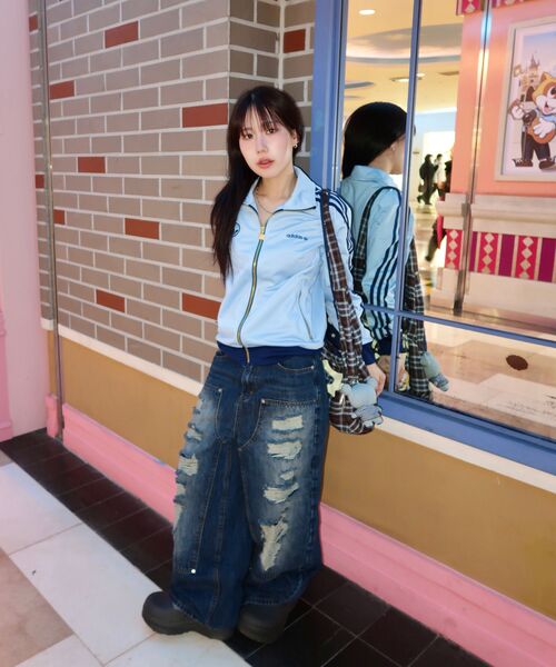 CACTUSDONUTMARKET（カクタスドーナツマーケット）の「CARPENTER WIDE DENIM - DEEP BLUE（デニムパンツ・メンズ・その他・SMALL/MEDIUM/LARGE/X-LARGE）」の2枚目の写真