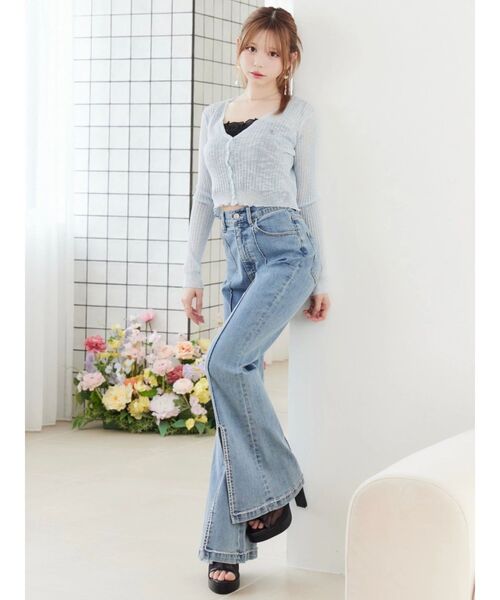 EATME（イートミー）の「ヘムラッフルニットカーディガン（カーディガン/ボレロ・レディース・ブラック/アイボリー/ブルー・FREE）」の5枚目の写真