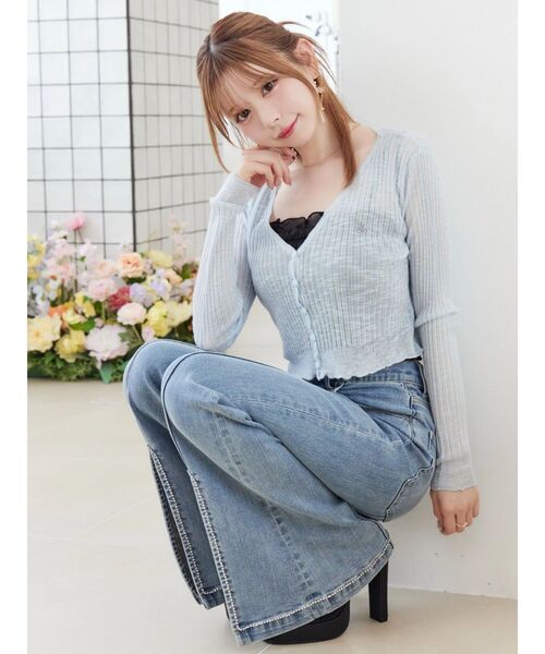 EATME（イートミー）の「ヘムラッフルニットカーディガン（カーディガン/ボレロ・レディース・ブラック/アイボリー/ブルー・FREE）」の11枚目の写真