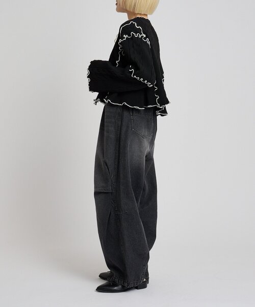 w closet(ダブルクローゼット)の「タックボリュームデニム(デニムパンツ・レディース・ベージュ/ブルー/ブラック・MEDIUM/SMALL)」の13枚目の写真