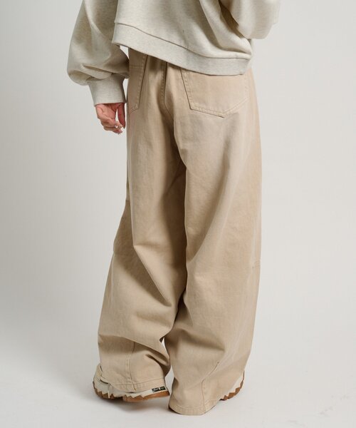 w closet(ダブルクローゼット)の「タックボリュームデニム(デニムパンツ・レディース・ベージュ/ブルー/ブラック・MEDIUM/SMALL)」の18枚目の写真