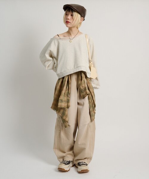 w closet(ダブルクローゼット)の「タックボリュームデニム(デニムパンツ・レディース・ベージュ/ブルー/ブラック・MEDIUM/SMALL)」の20枚目の写真