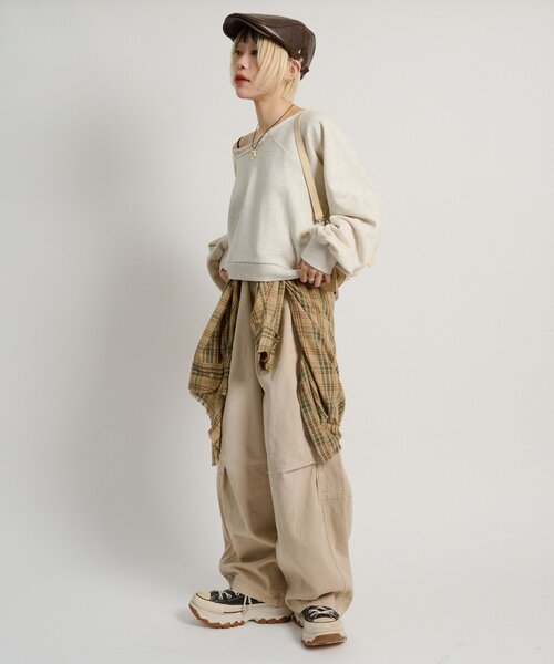 w closet(ダブルクローゼット)の「タックボリュームデニム(デニムパンツ・レディース・ベージュ/ブルー/ブラック・MEDIUM/SMALL)」の21枚目の写真