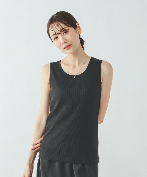 GLOBAL WORK（グローバルワーク）の「サラサラDRYクルータンク/636756（タンクトップ・レディース・オフホワイト/グレー/ブラック/ベージュ/ダークブラウン・MEDIUM/LARGE）」の3枚目の写真