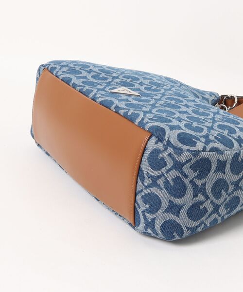 Guess（ゲス）の「【GUESS】ゲス　WELLS SHOULDER SATCHEL　ショルダーバッグ（ショルダーバッグ・レディース・ブルー系その他・FREE）」の3枚目の写真