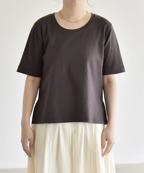 quaranciel(カランシエル)の「quaranciel:〈接触冷感/汗染み防止加工/洗濯機可能〉ベーシック コンパクト TEE(Tシャツ/カットソー・レディース・ブルー/ライトブルー/ブラック/ホワイト/グレー系その他・38/40)」の15枚目の写真