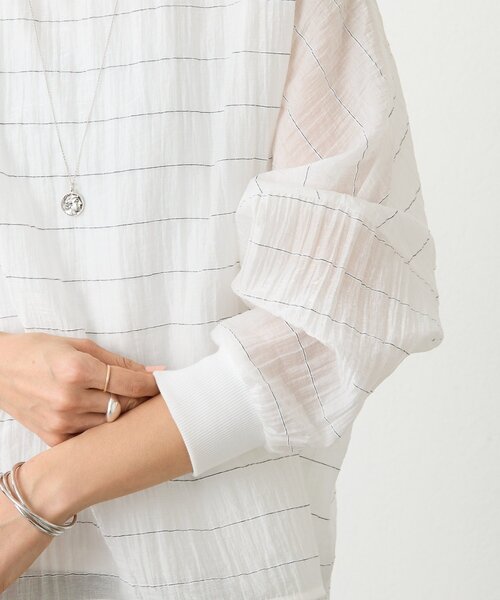 LIVETART(リヴェタート)の「《4/2(木)18:00予約開始》シアーボーダーシャツTee(シャツ/ブラウス・レディース・ホワイト/ライトグレー/ブラック/レッド・FREE)」の11枚目の写真