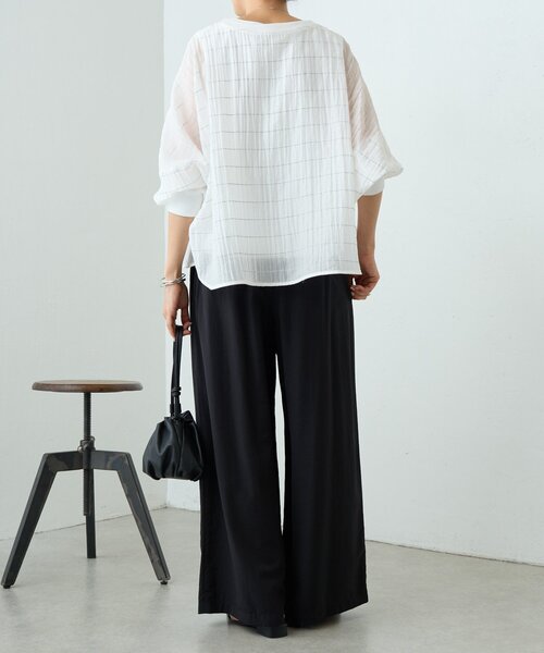 LIVETART(リヴェタート)の「《4/2(木)18:00予約開始》シアーボーダーシャツTee(シャツ/ブラウス・レディース・ホワイト/ライトグレー/ブラック/レッド・FREE)」の14枚目の写真