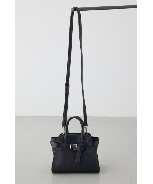 AZUL by moussy(アズールバイマウジー)の「メタルパーツベルトミニバッグ(ショルダーバッグ・レディース・キャメル/ブラック・FREE)」の5枚目の写真