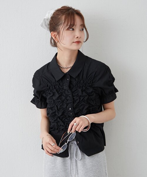 mystic(ミスティック)の「シャーリングシェイプシャツ(シャツ/ブラウス・レディース・ブラック/オフホワイト/アイボリー/ブルー・FREE)」の21枚目の写真