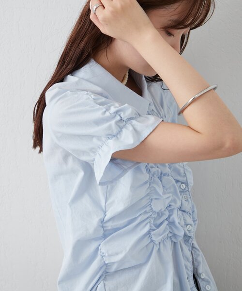 mystic(ミスティック)の「シャーリングシェイプシャツ(シャツ/ブラウス・レディース・ブラック/オフホワイト/アイボリー/ブルー・FREE)」の9枚目の写真