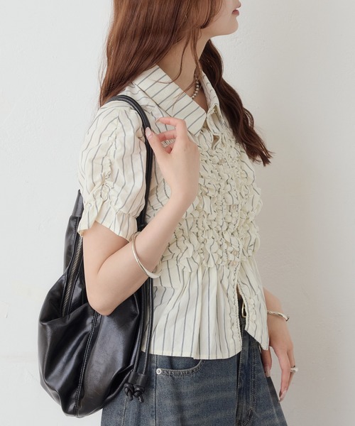 mystic(ミスティック)の「《@___s_m17 セレクト/IVO》【WEB限定NVY/新色PNK】 シャーリングシェイプシャツ(シャツ/ブラウス・レディース・ブラック/オフホワイト/アイボリー/ブルー/ネイビー/ピンク・FREE)」の18枚目の写真