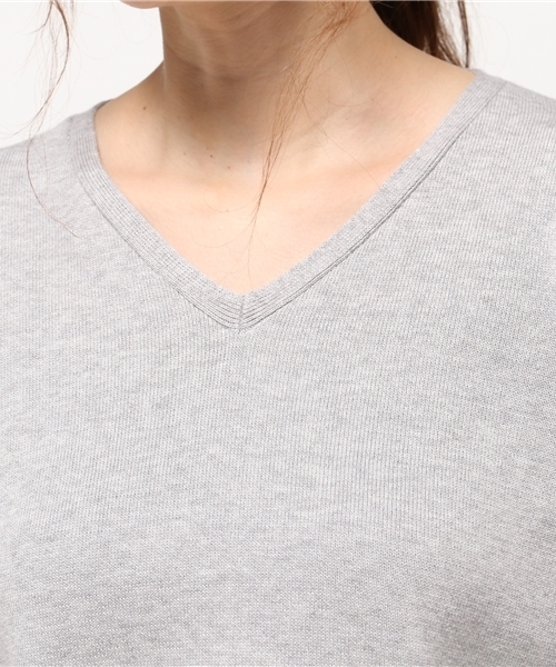 31 Sons de mode（トランテアン　ソン　ドゥ　モード）の「セットアップセッケツ配色Ｖネックプルオーバー（ニット/セーター・レディース・ベージュ/ライトグレー/サーモンピンク・36）」の7枚目の写真