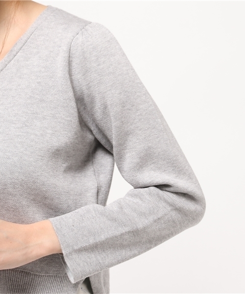 31 Sons de mode（トランテアン　ソン　ドゥ　モード）の「セットアップセッケツ配色Ｖネックプルオーバー（ニット/セーター・レディース・ベージュ/ライトグレー/サーモンピンク・36）」の8枚目の写真