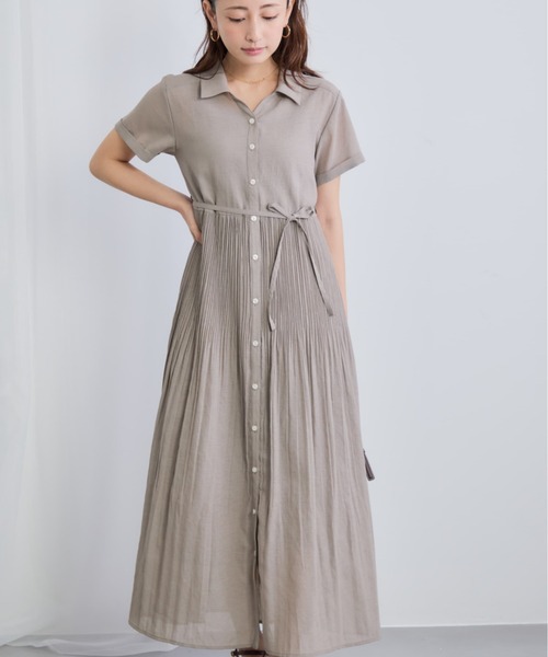 COHINA(コヒナ)の「プリーツシアーワンピース 【低身長・小柄女性】(シャツワンピース・レディース・グレイッシュベージュ/ミント/ネイビー・REGULAR/SHORT)」の3枚目の写真