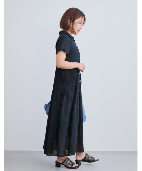 COHINA(コヒナ)の「プリーツシアーワンピース 【低身長・小柄女性】(シャツワンピース・レディース・グレイッシュベージュ/ミント/ネイビー・REGULAR/SHORT)」の18枚目の写真