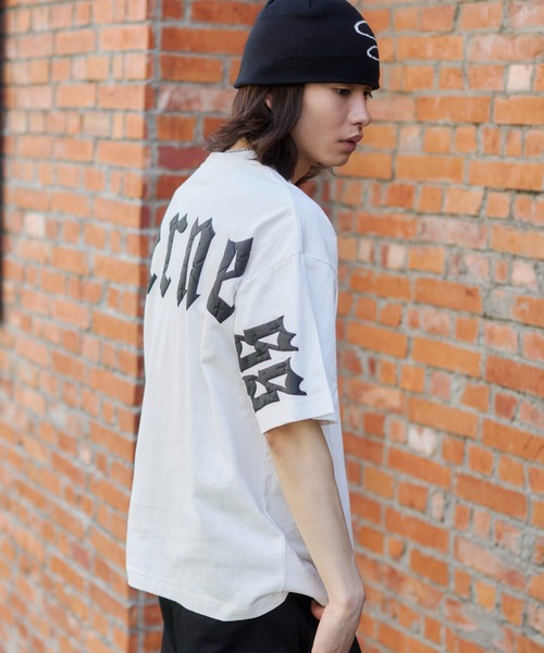 WEGO(ウィゴー)の「WEGO/【26年春夏新作】アクセ付キストレートライングラフィックT(Tシャツ/カットソー・メンズ・ブラック/ホワイト・LARGE/MEDIUM)」の14枚目の写真