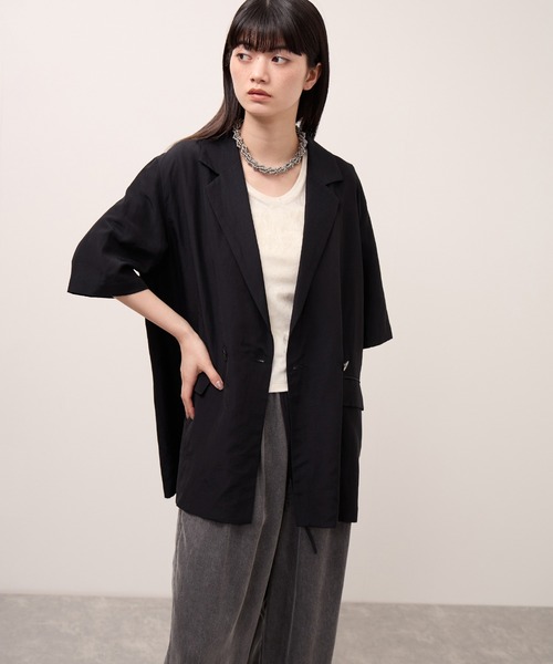 ADAM ET ROPE'（アダムエロペ）の「キュプラリネンMIXハーフスリーブジャケット（テーラードジャケット・レディース・ブラック/キャメル・36/38）」の6枚目の写真
