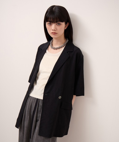 ADAM ET ROPE'（アダムエロペ）の「キュプラリネンMIXハーフスリーブジャケット（テーラードジャケット・レディース・ブラック/キャメル・36/38）」の7枚目の写真