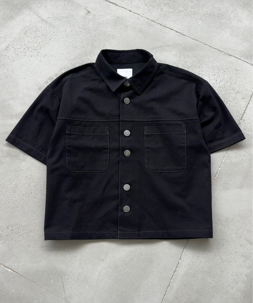 EPNK(イーピーエヌケー)の「Double button short sleeve shirts / ダブルボタンショートスリーブシャツ(シャツ/ブラウス・メンズ・ブラック/チャコールグレー・SMALL/MEDIUM/LARGE)」の2枚目の写真